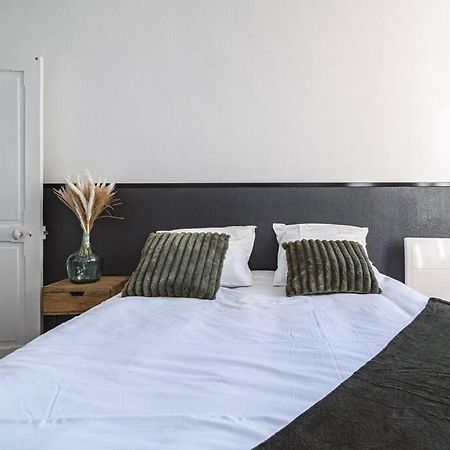Le Cosy - 2 Chambres - Hyper Centre Reims Bagian luar foto