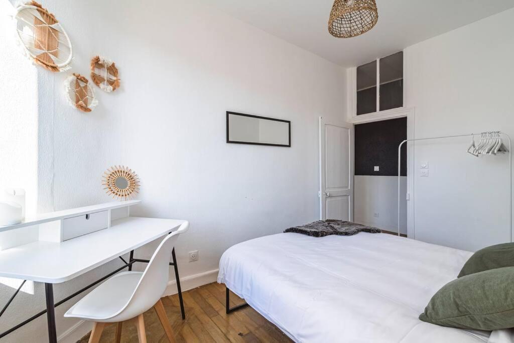 Le Cosy - 2 Chambres - Hyper Centre Reims Bagian luar foto