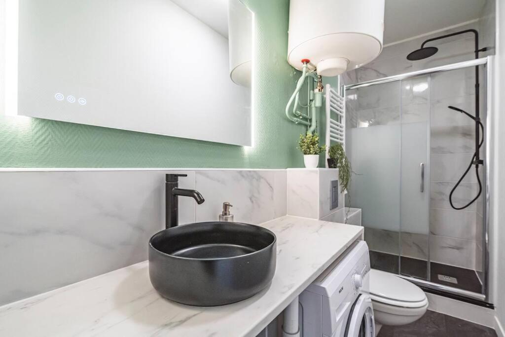 Le Cosy - 2 Chambres - Hyper Centre Reims Bagian luar foto